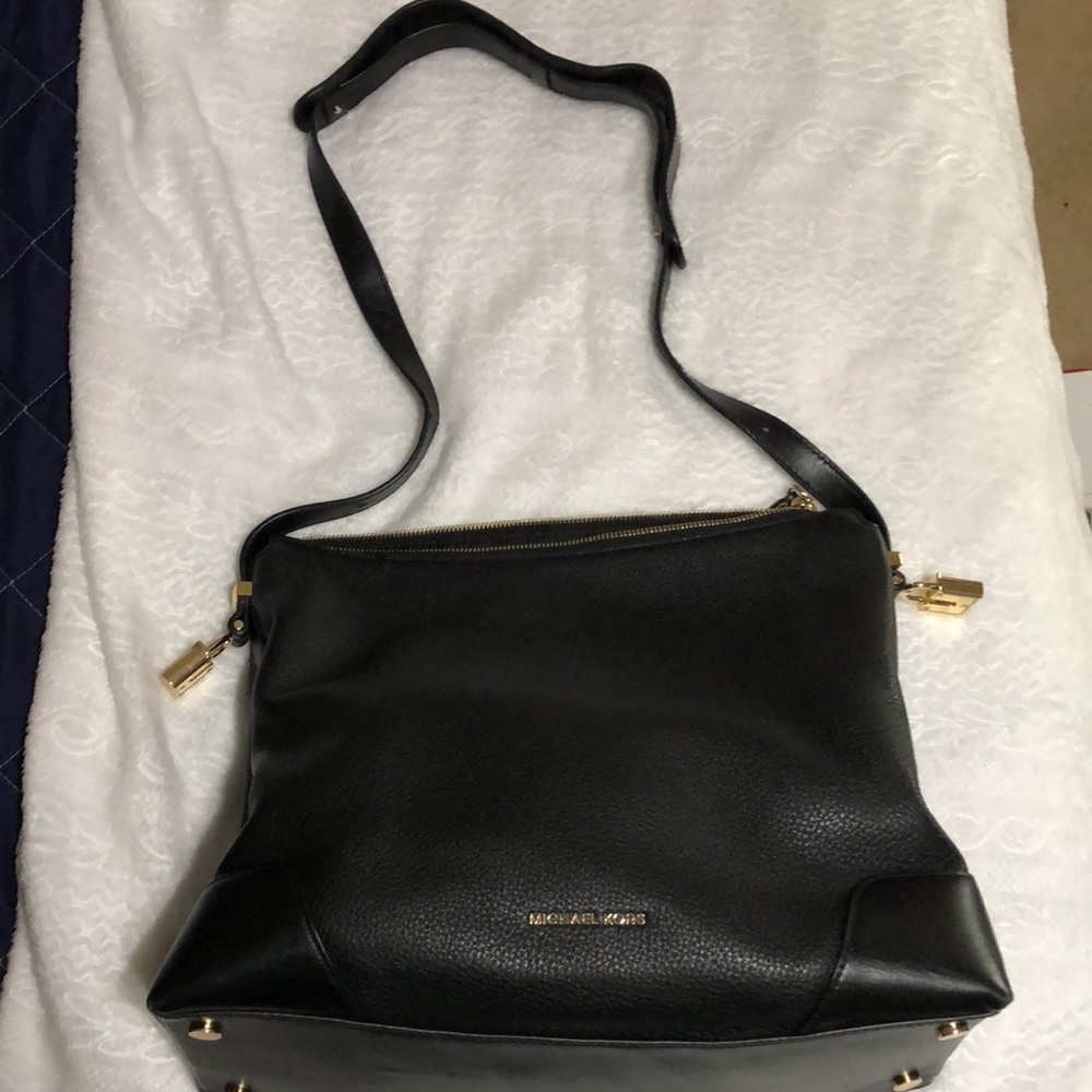 Michael Kors Black Shoulder Bag Gold Tone Large Shoulder Strap Gold Locks Purse